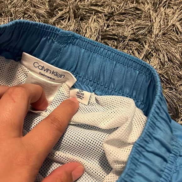 Calvin Klein swim trunks - Picture 3 of 3